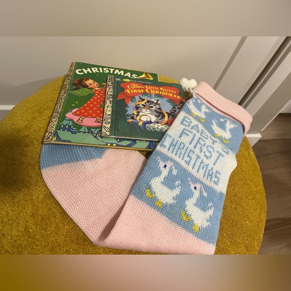 Vintage Baby’s First Christma Knits Stocking with Two Vintage Golden Books - Picture 6 of 12